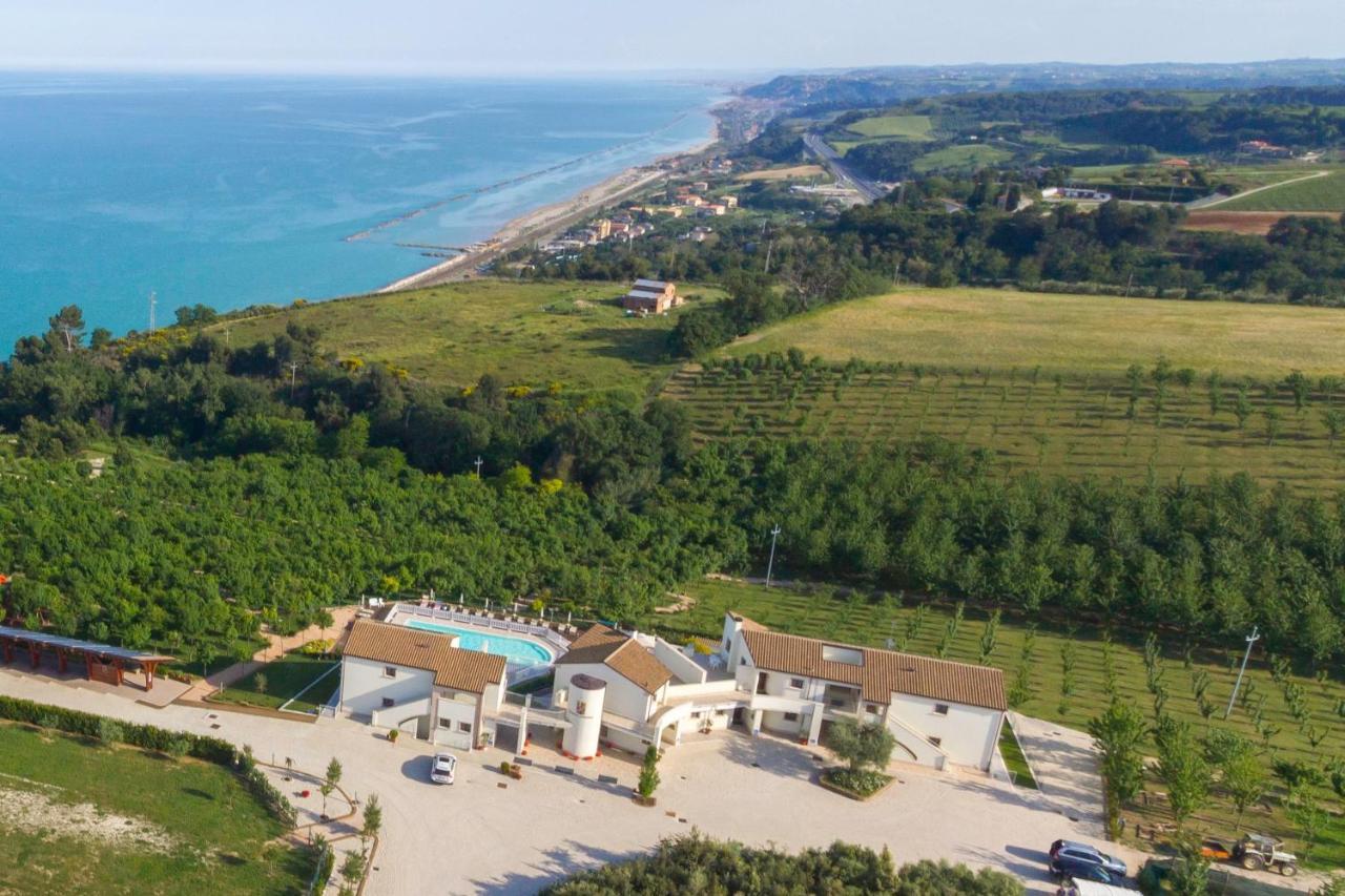 Contea Dei Ciliegi Villa Pedaso Exterior photo